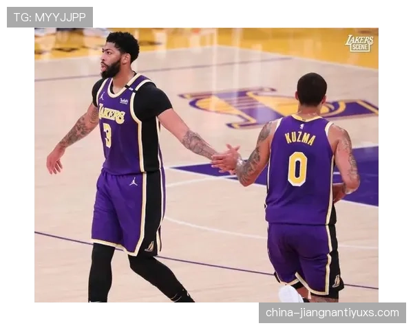 库兹马无球跑位提升得分效率拉开与同位置队友差距