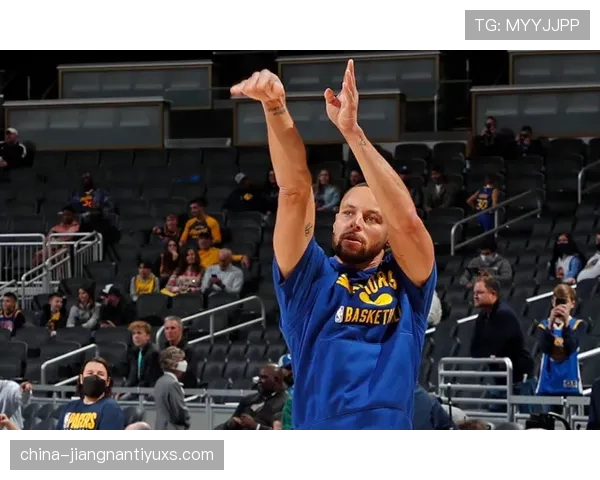 普尔无球跑动制造错位，拉开空间效率提升